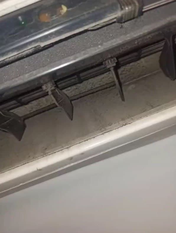 Испаритель кондиционера до чистки — грязь, плесень, бактерии